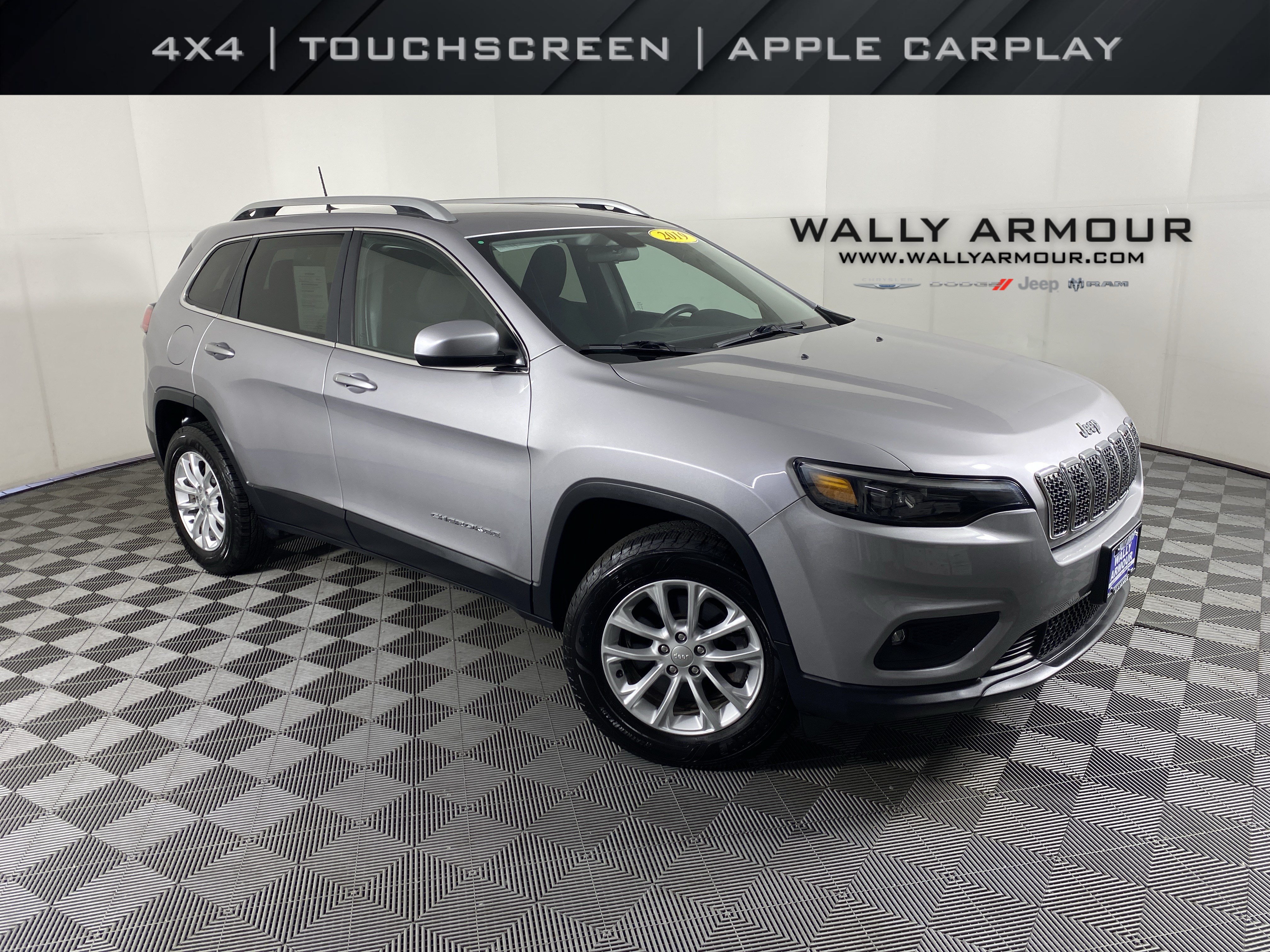Used 2019 Jeep Cherokee Latitude w/ Popular Appearance Group