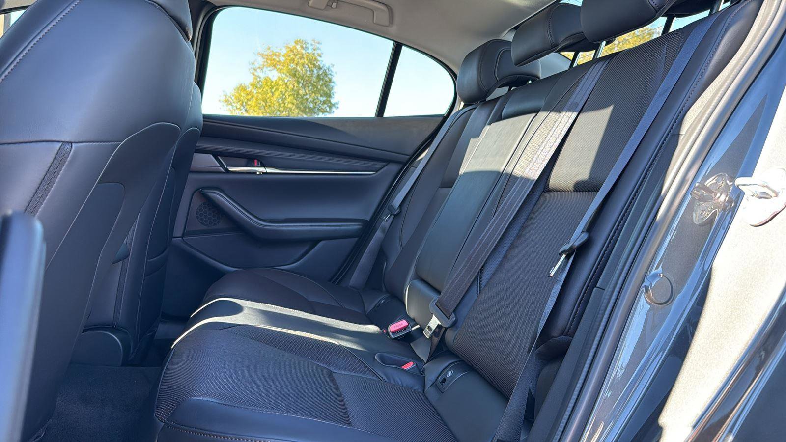 New 2026 MAZDA MAZDA3 2.5 Turbo Sedan w/Premium Plus image 21