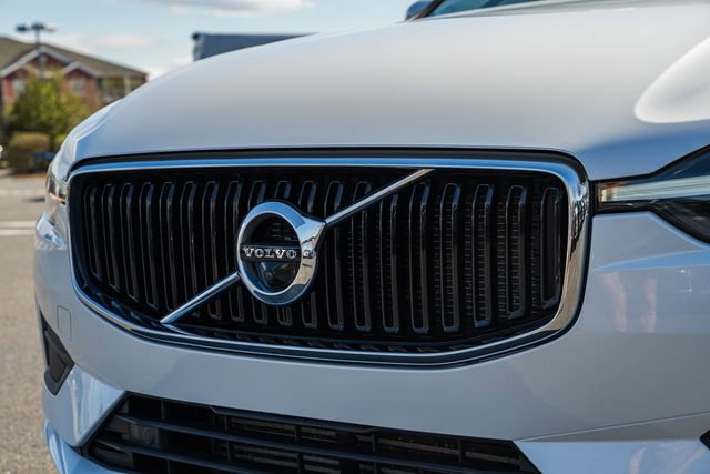Used 2021 Volvo XC60 T5 Momentum w/ Advanced Package image 12