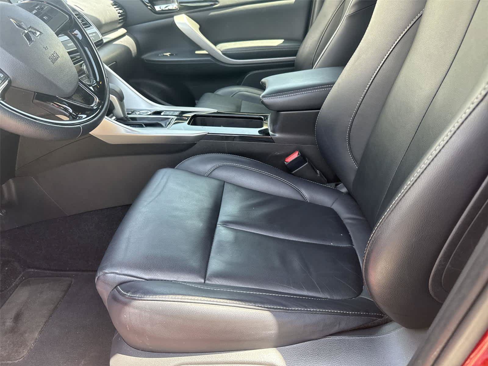 Used 2022 Mitsubishi Eclipse Cross SEL AWD/4WD image 13