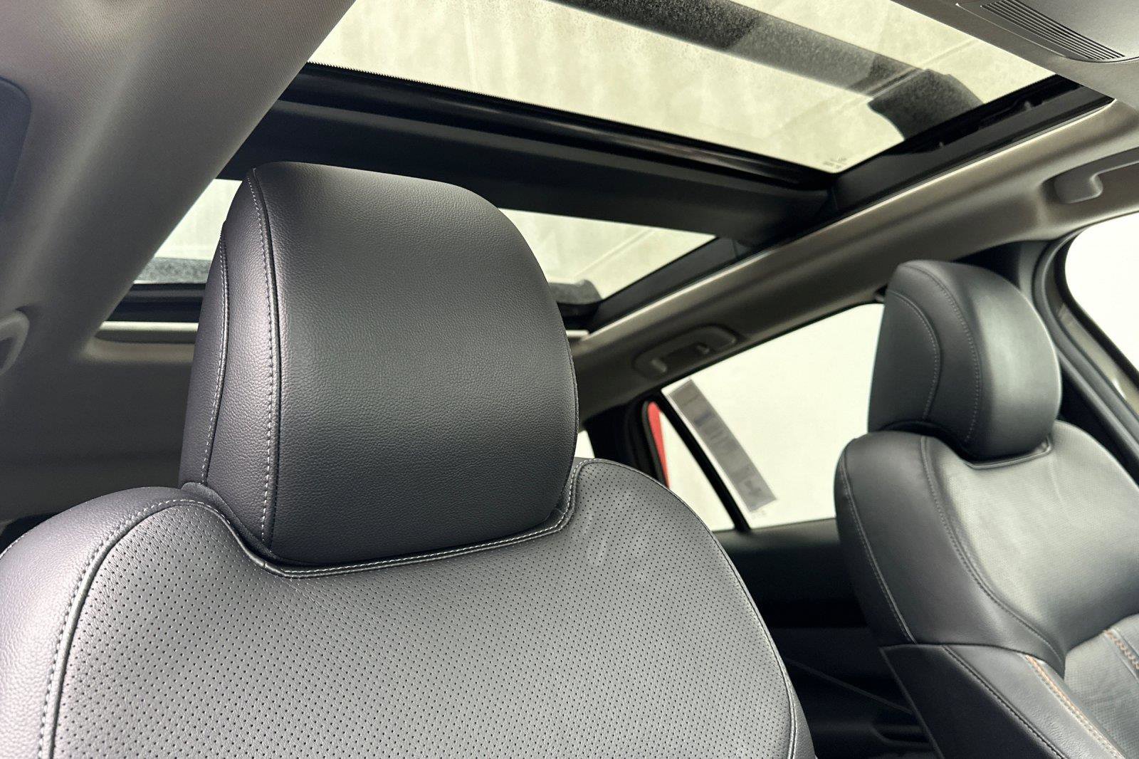 Used 2023 MAZDA CX-50 2.5 Turbo w/ Premium Plus Pkg image 16