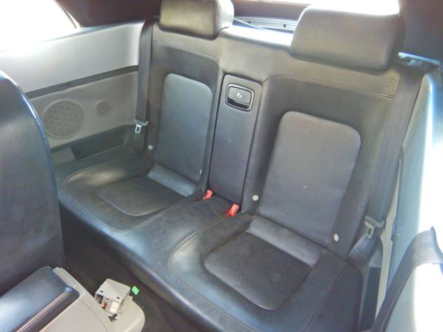 Used 2004 Volkswagen Beetle GL image 12