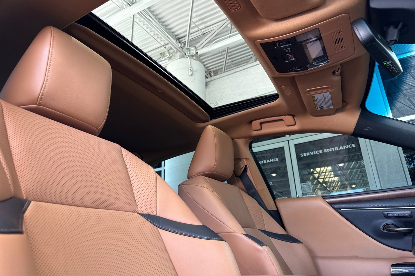 Certified 2025 Lexus ES 300h w/ Premium Package FWD image 20