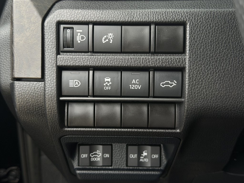 Used 2025 Toyota Tacoma Limited w/ Tow Tech Package AWD/4WD image 23