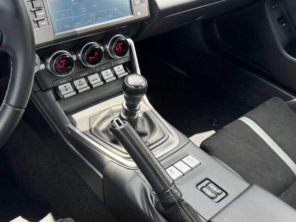 Used 2024 Toyota GR86 Premium RWD image 17