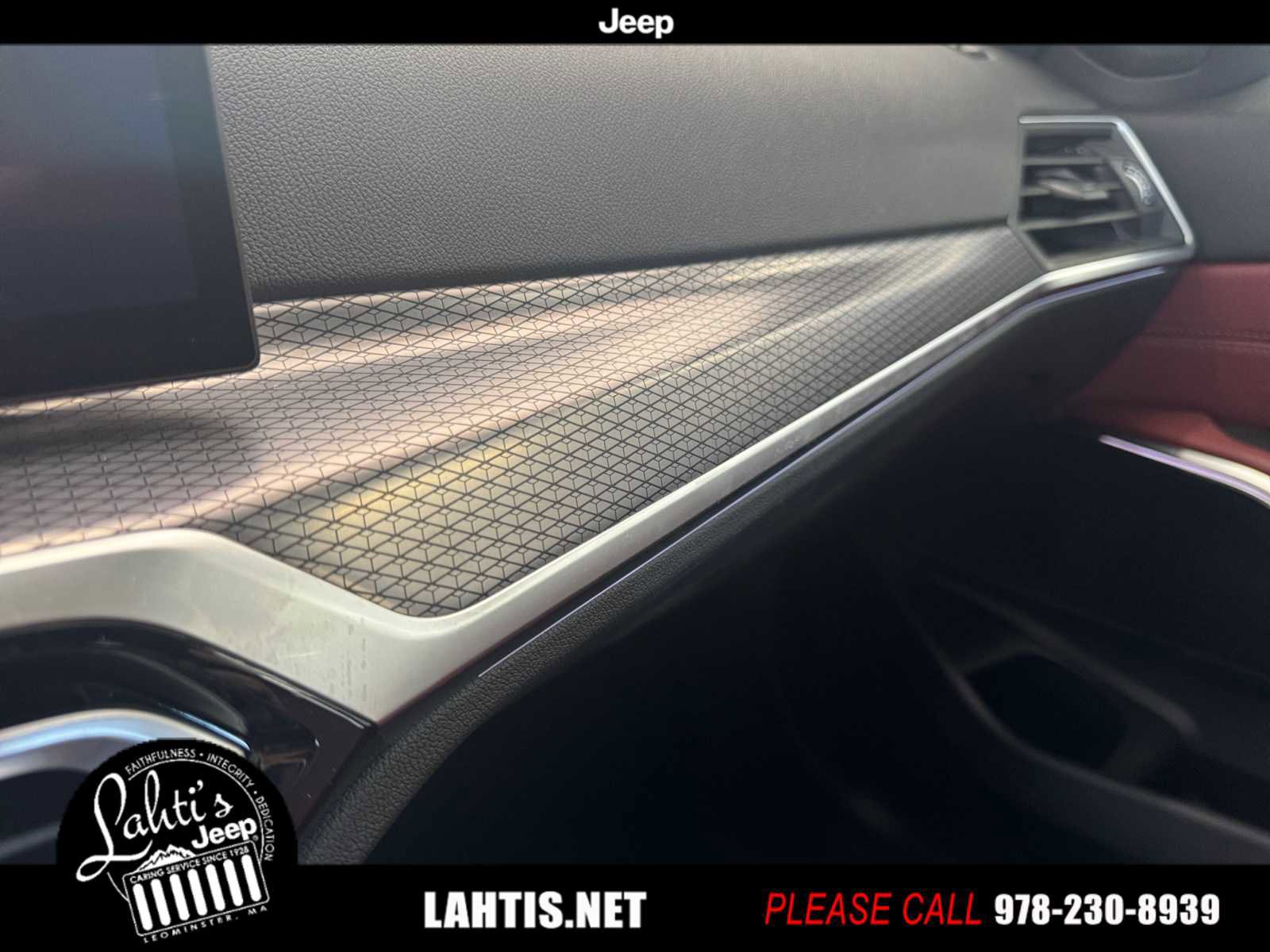 Used 2023 BMW M340i xDrive w/ Premium Package image 31