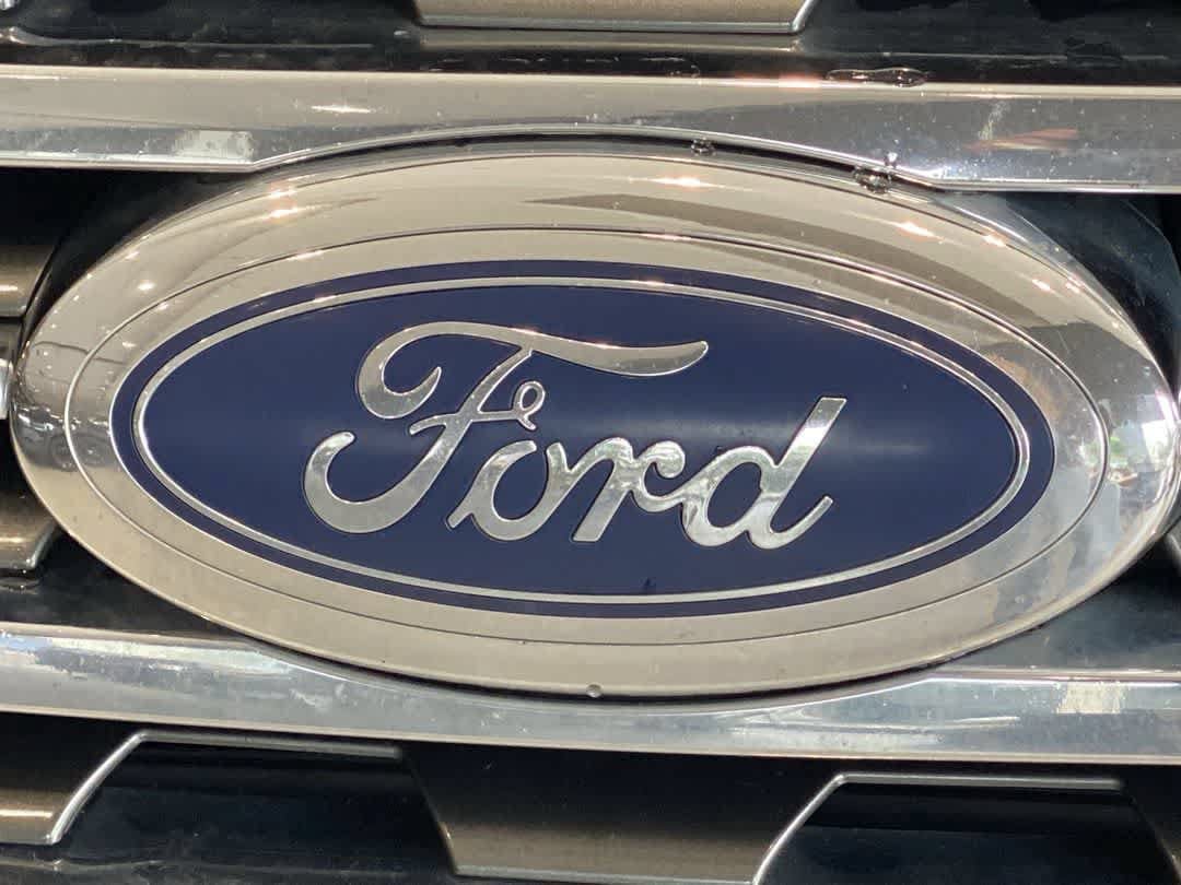 Used 2019 Ford Expedition XLT w/ Equipment Group 201A AWD/4WD image 10
