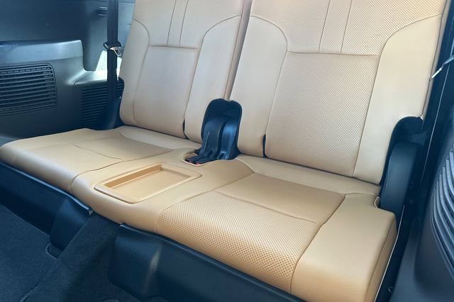 New 2026 Lexus LX 700h Luxury AWD/4WD image 13