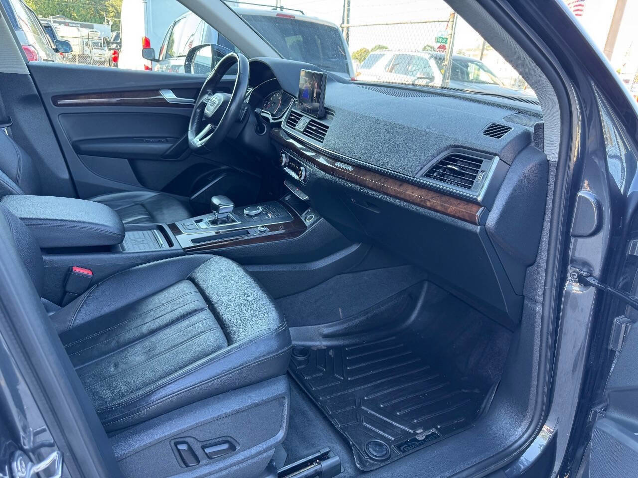 Used 2020 Audi Q5 2.0T Premium image 19