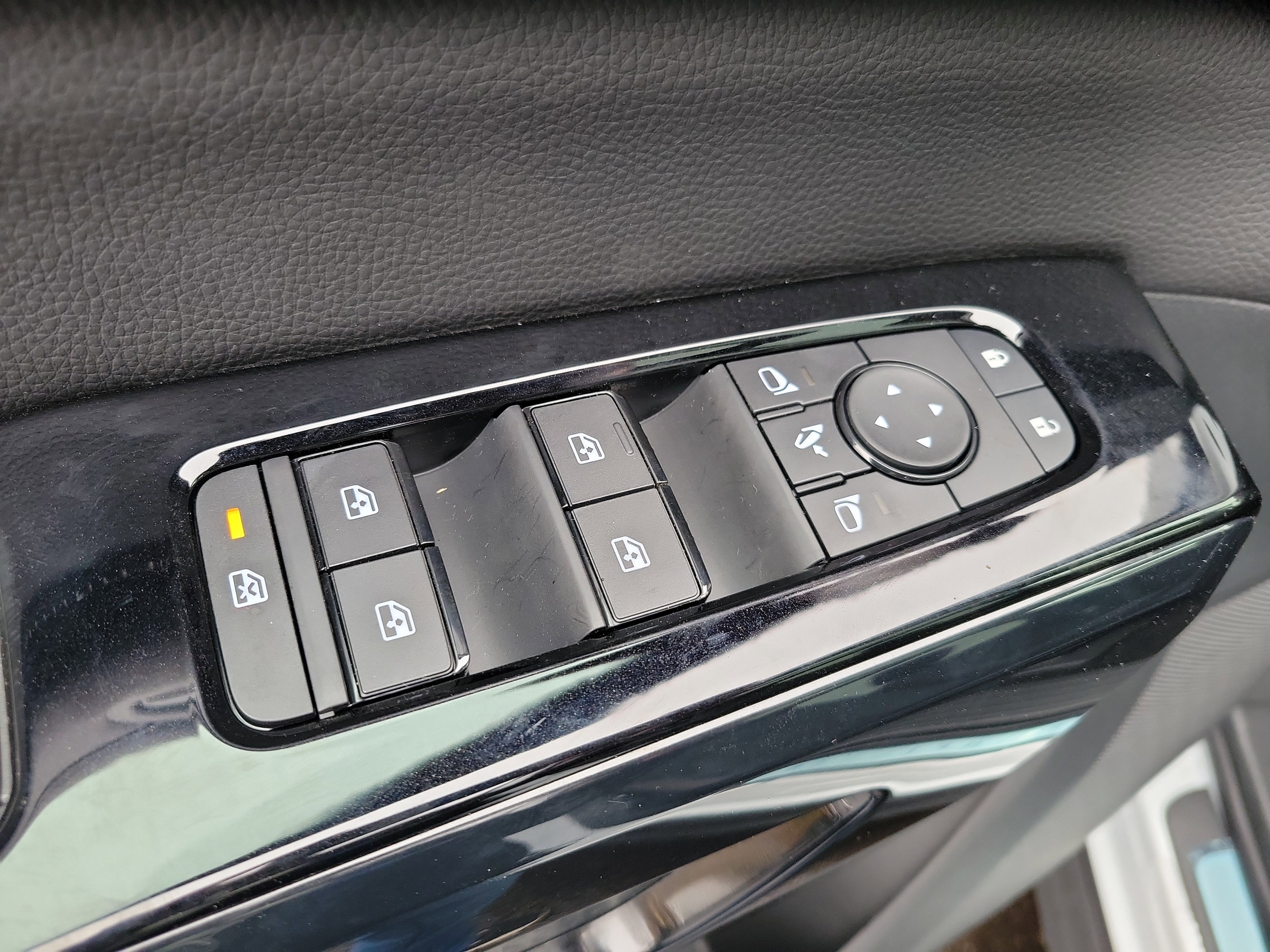 New 2026 Nissan Pathfinder Platinum image 12