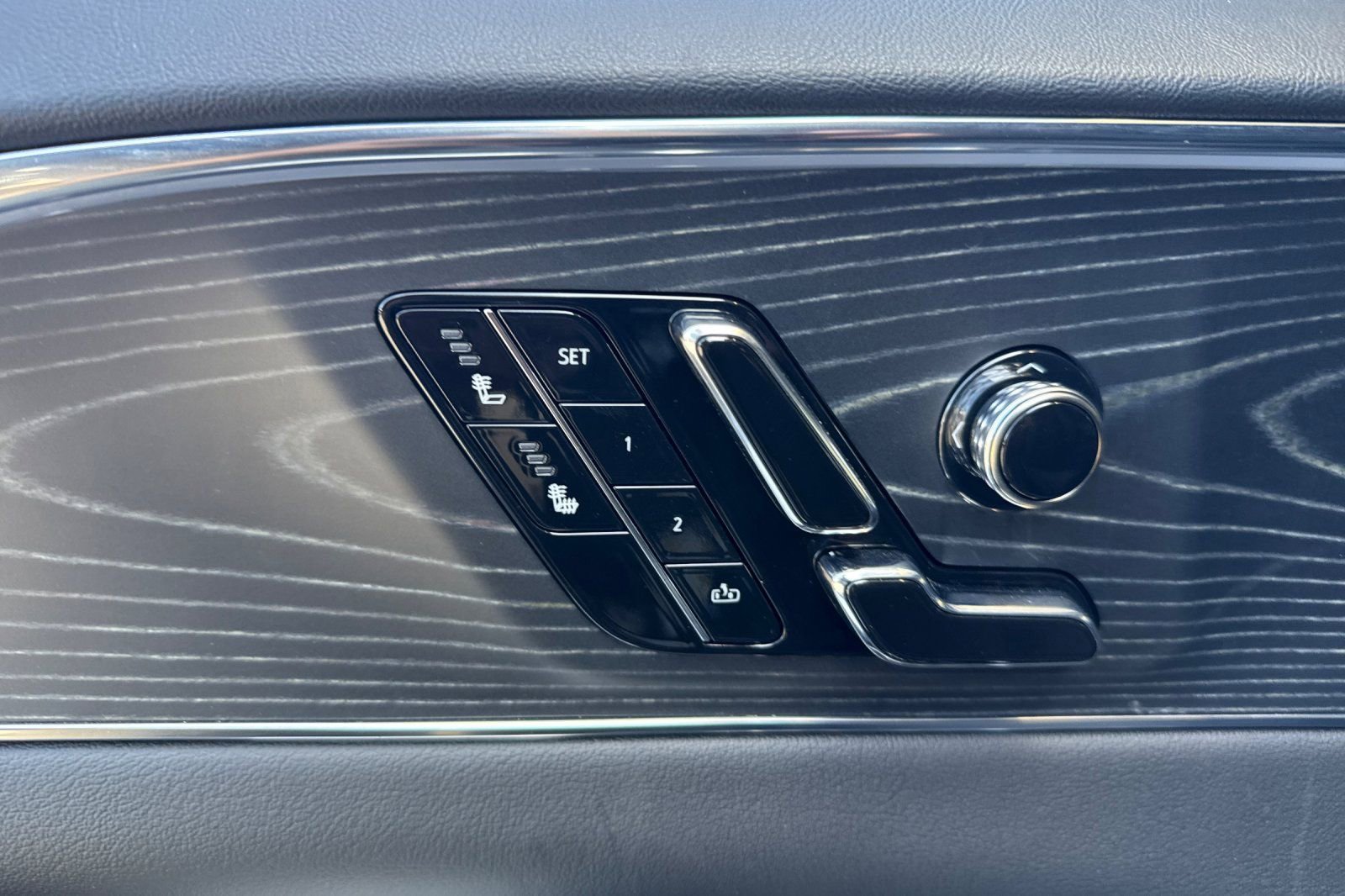 Certified 2024 Cadillac Lyriq Sport image 12