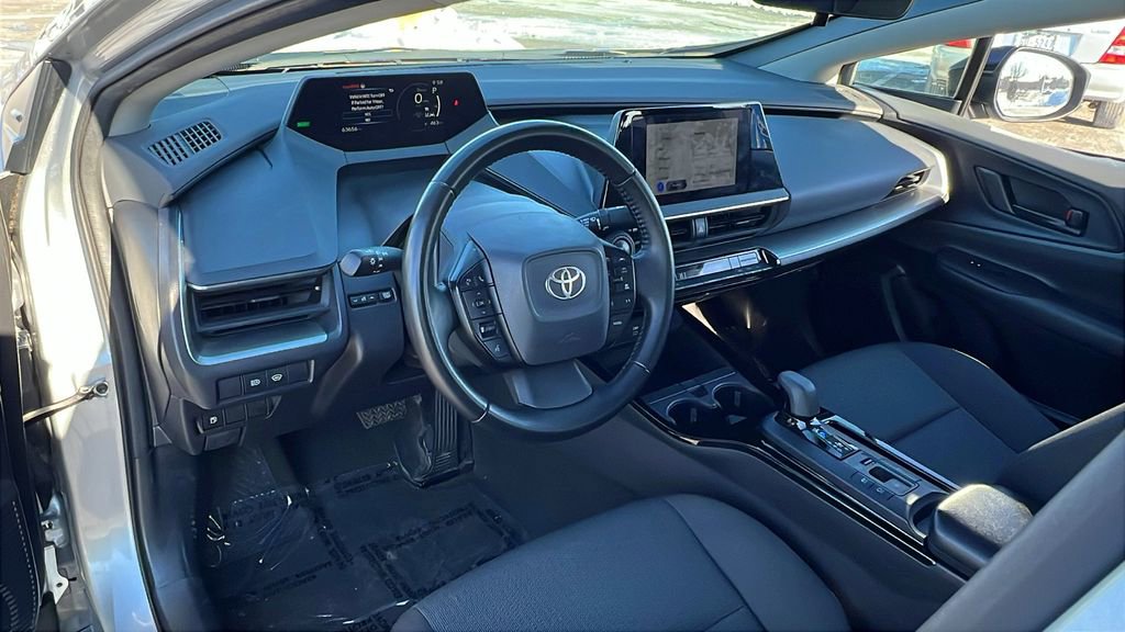 Used 2024 Toyota Prius LE image 17