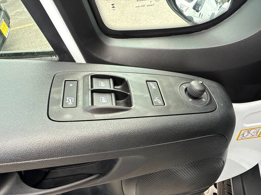 Used 2026 RAM ProMaster 2500 w/ Safety Group FWD image 15
