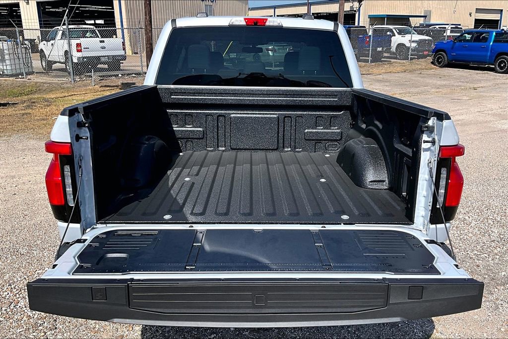 New 2025 Ford F150 Lightning Flash image 26