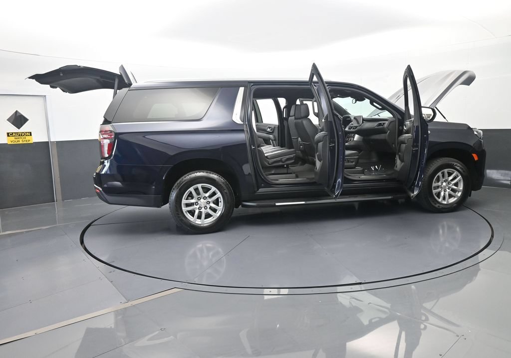 Used 2024 Chevrolet Suburban LT AWD/4WD image 74