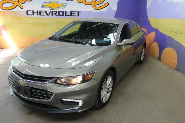 Used 2018 Chevrolet Malibu LT FWD image 4
