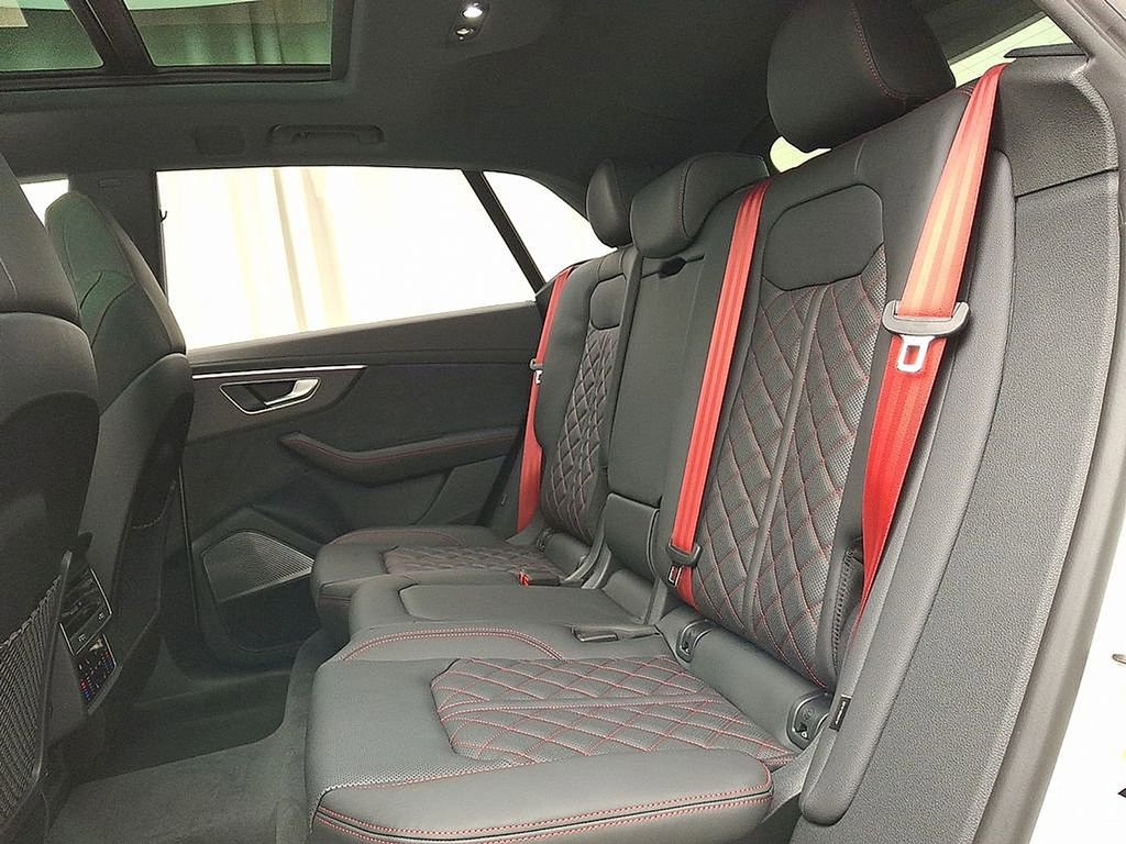New 2026 Audi Q8 Prestige image 6