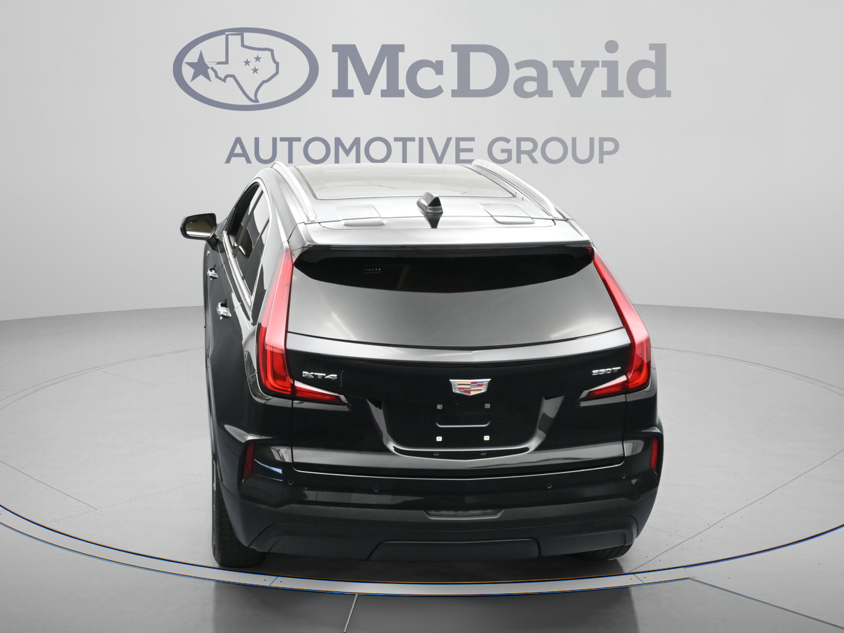 Used 2024 Cadillac XT4 Luxury w/ Cold Weather Package FWD image 38