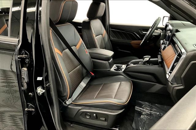 Used 2023 GMC Canyon AT4 w/ AT4 Premium Package image 8