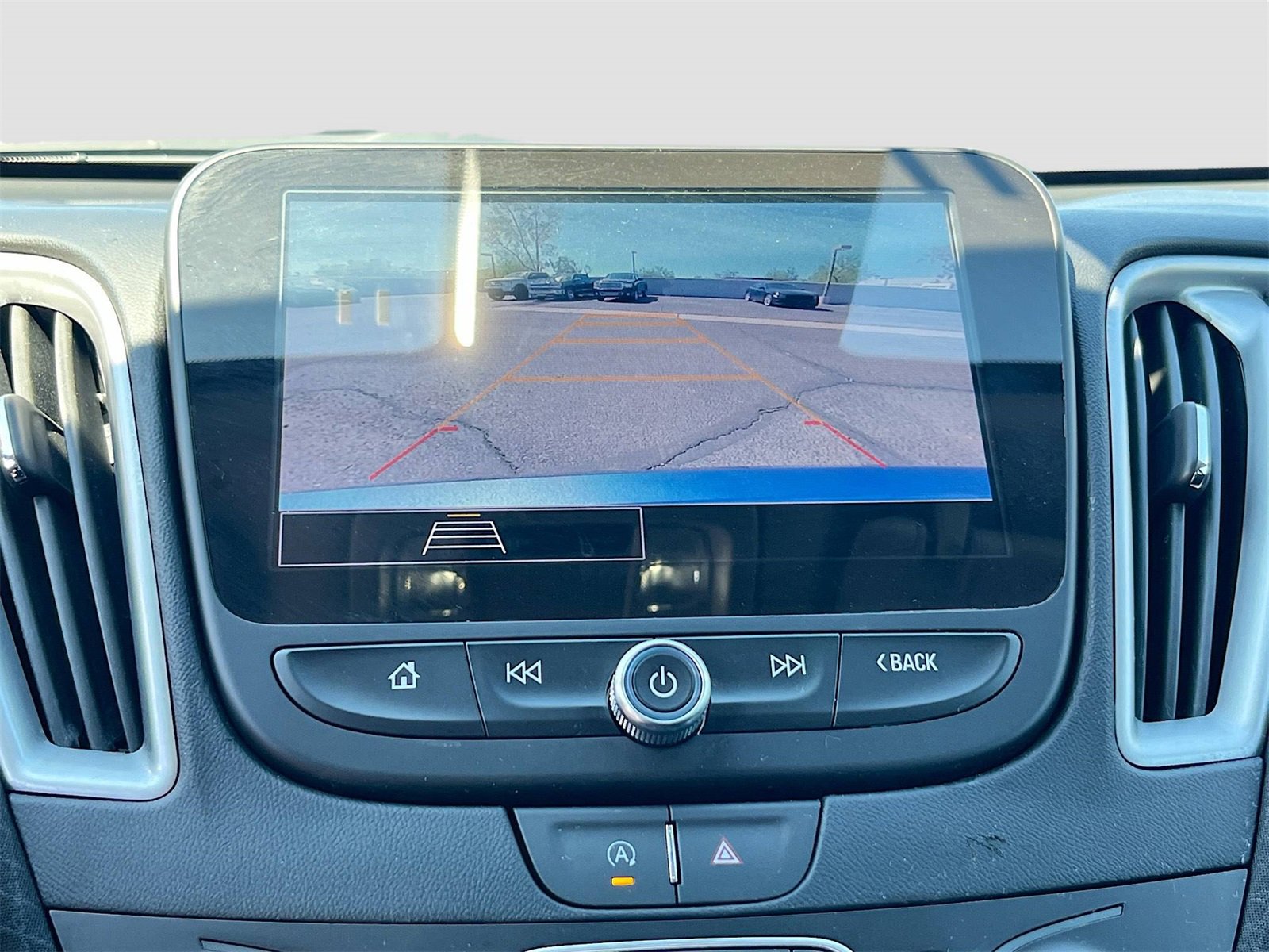 Used 2025 Chevrolet Malibu LS image 13