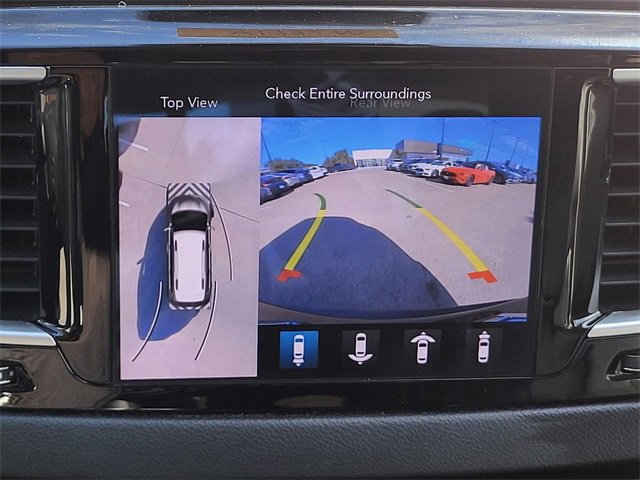 Used 2020 Chrysler Pacifica Touring-L w/ Advanced Safetytec Group image 26