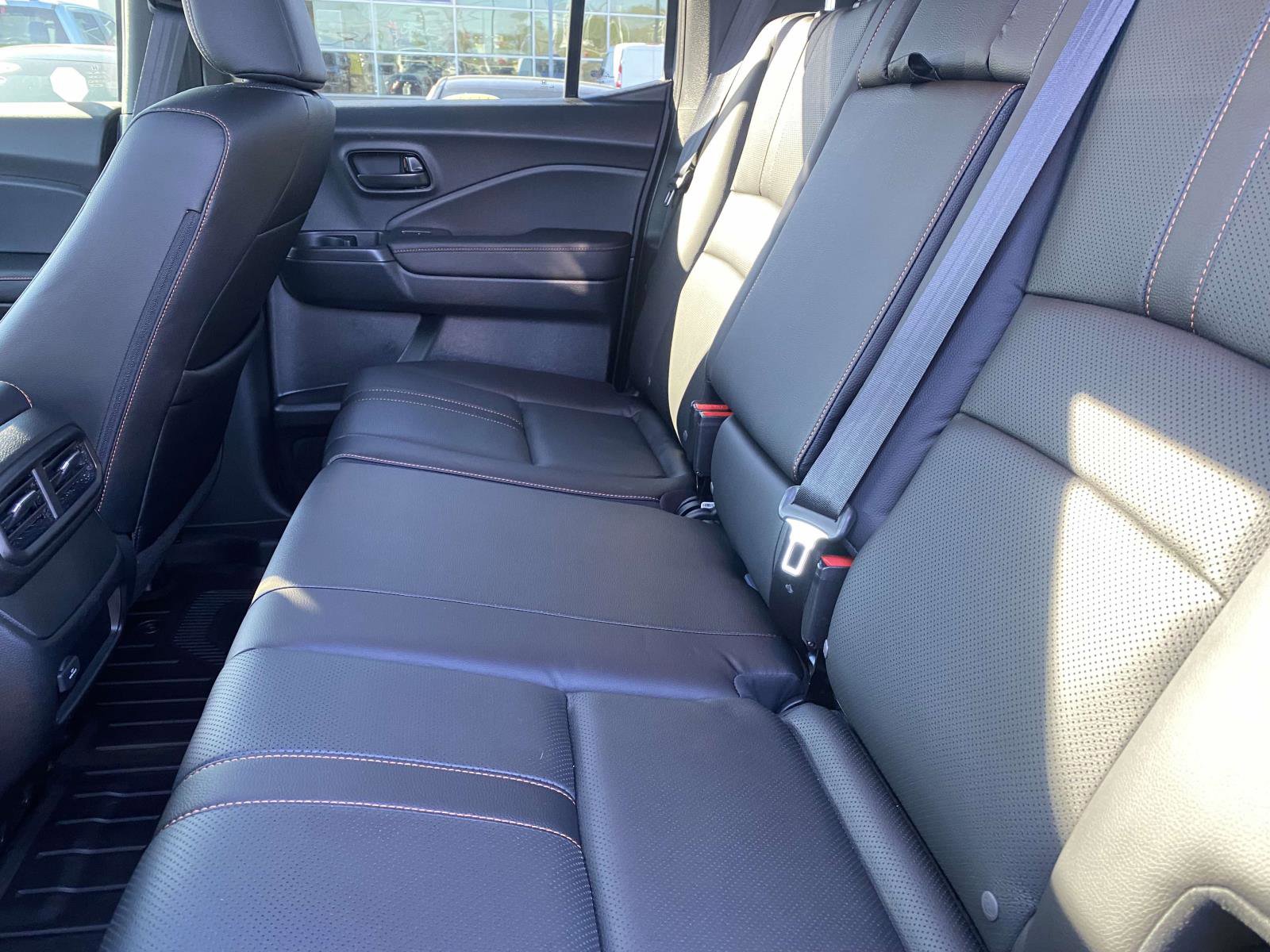 Used 2025 Honda Ridgeline TrailSport image 11