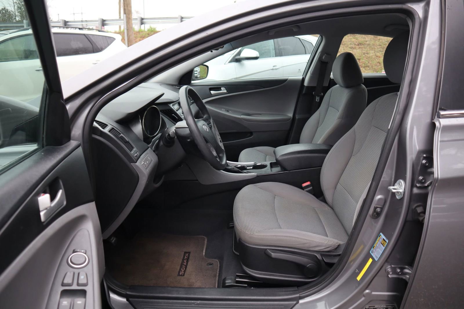 Used 2012 Hyundai Sonata GLS FWD image 9