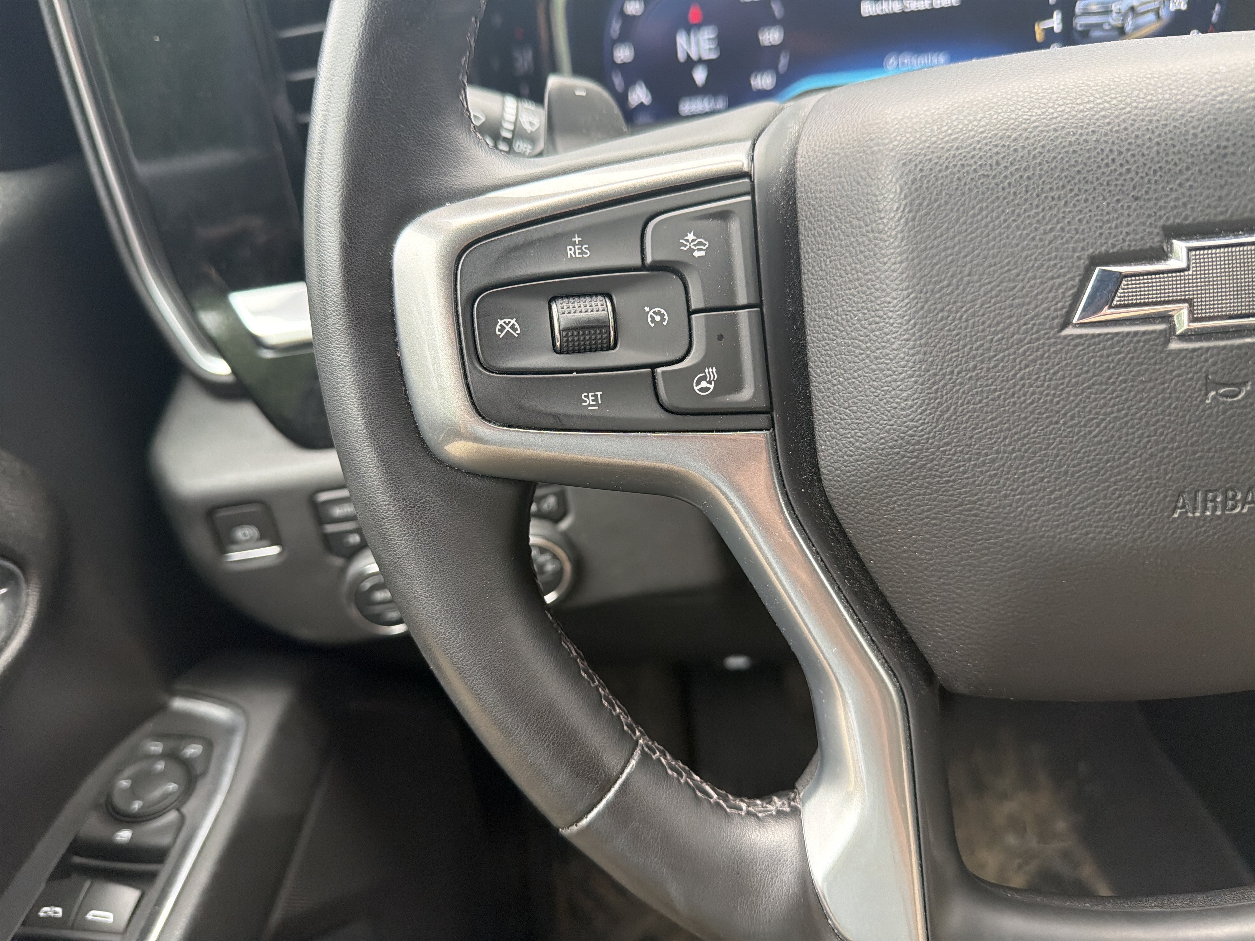 Used 2023 Chevrolet Silverado 1500 RST AWD/4WD image 19