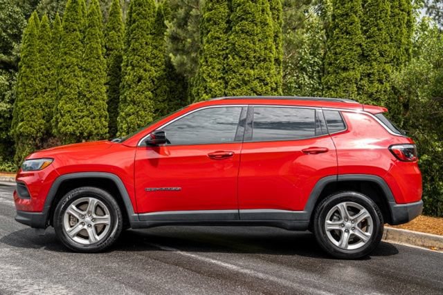 Used 2023 Jeep Compass Latitude AWD/4WD image 9
