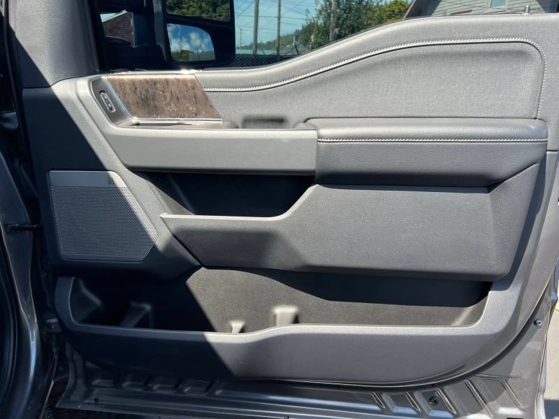Used 2024 Ford F450 Lariat w/ Lariat Ultimate Package AWD/4WD image 8