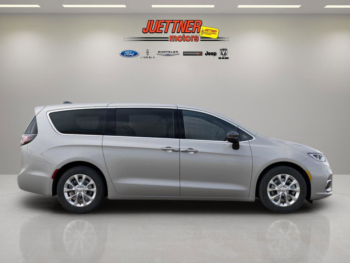 New 2026 Chrysler Pacifica Select AWD/4WD image 4