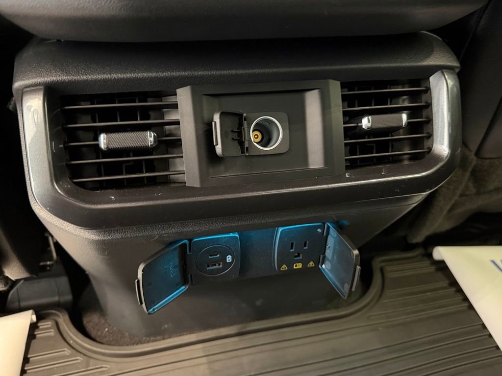 Used 2023 Ford F150 Lariat image 33