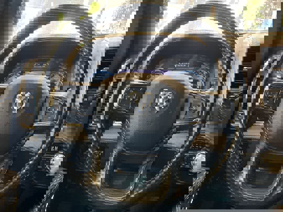 Used 2020 RAM 1500 Limited w/ Body-Colour Bumper Group image 17