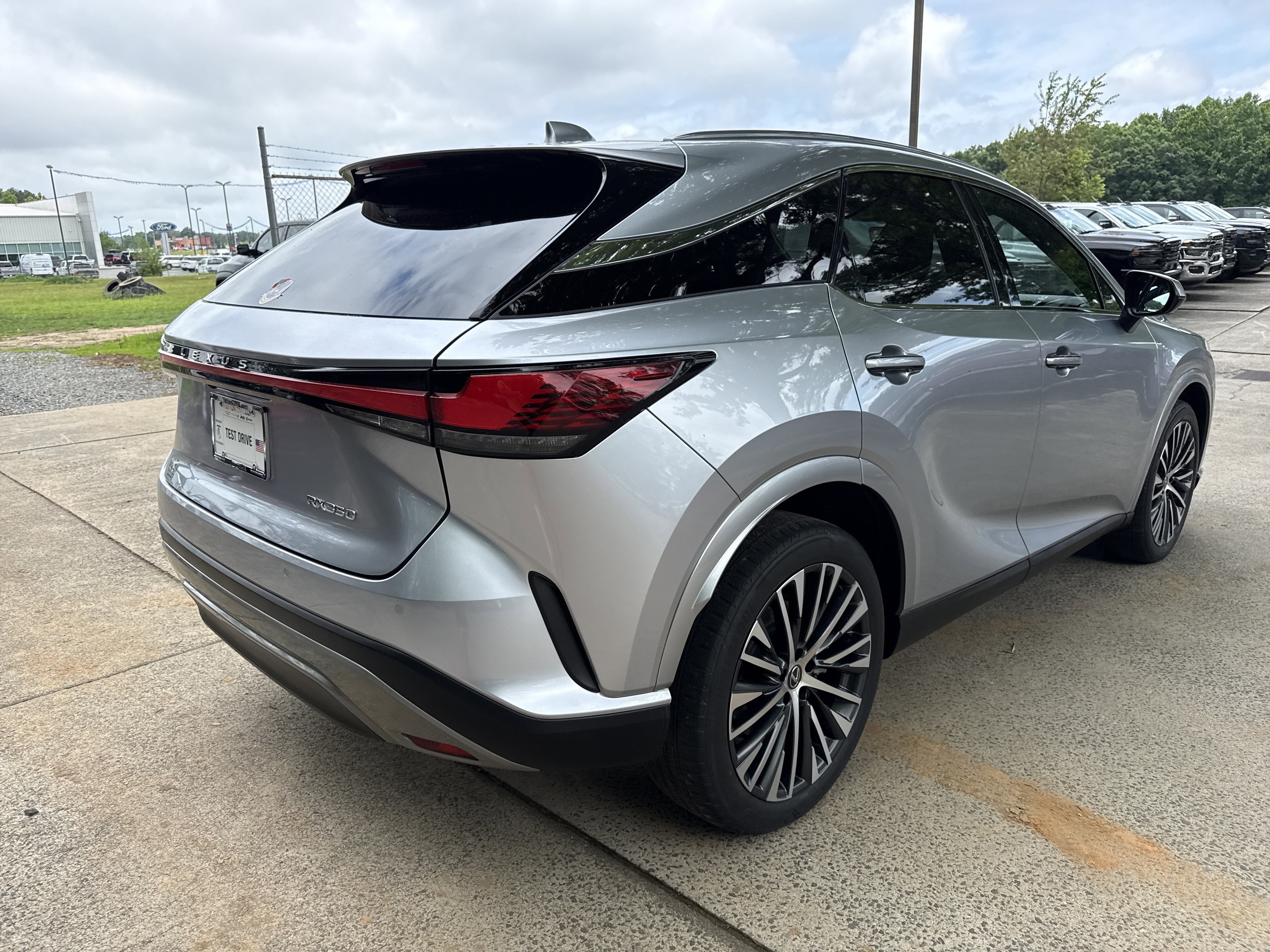 Used 2023 Lexus RX 350 Premium Plus w/ Cold Area Package FWD image 7