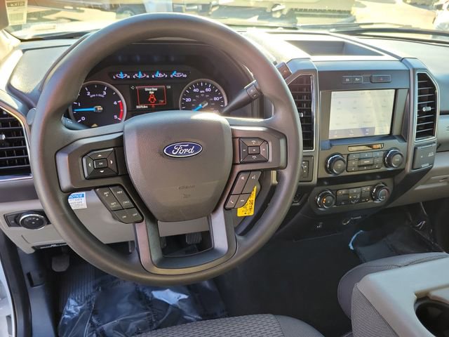 Certified 2022 Ford F550 4x4 Regular Cab Super Duty image 4