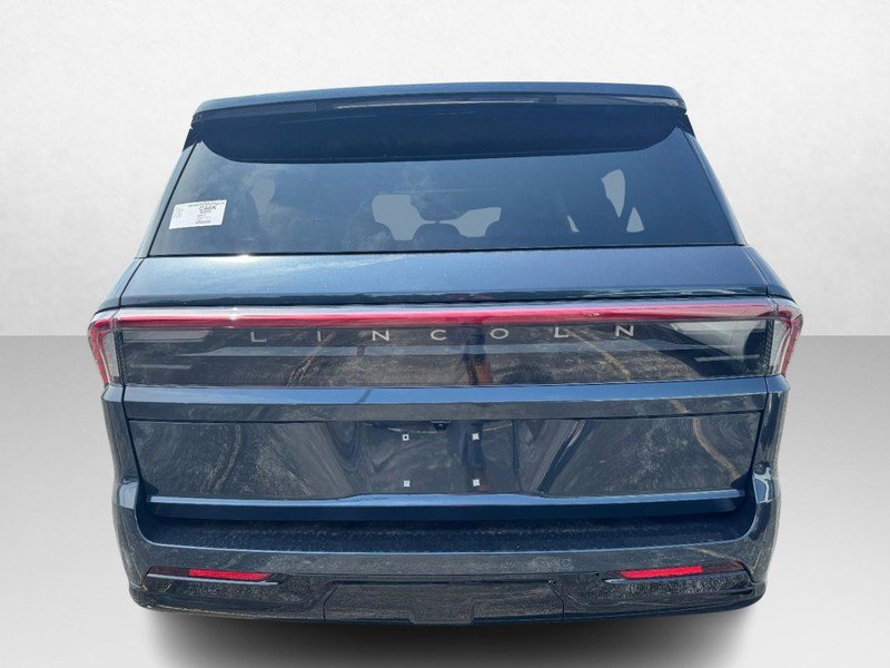 New 2025 Lincoln Navigator L Reserve image 6
