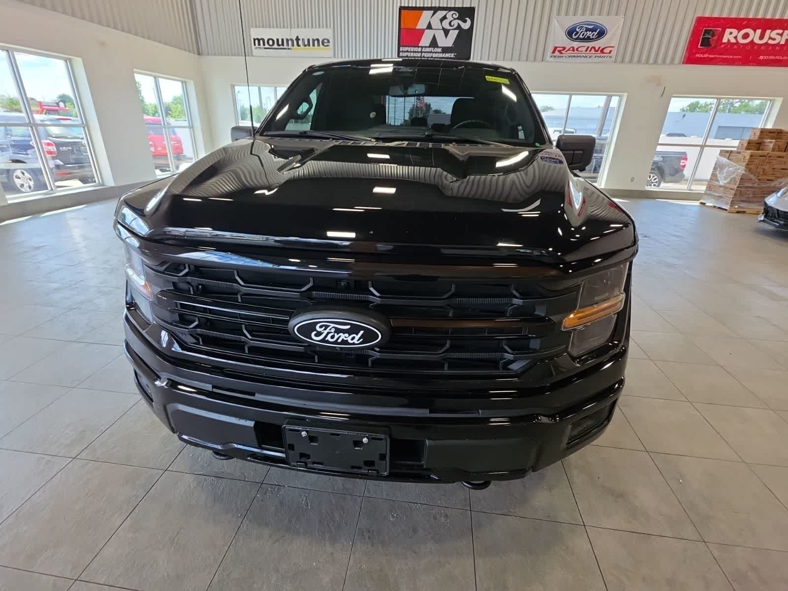 Used 2024 Ford F150 XLT w/ XLT Black Appearance Package AWD/4WD image 4