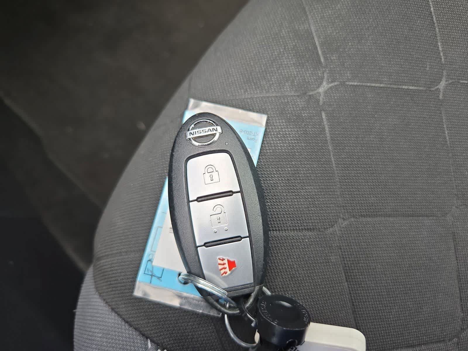 Used 2019 Nissan Kicks S FWD image 31