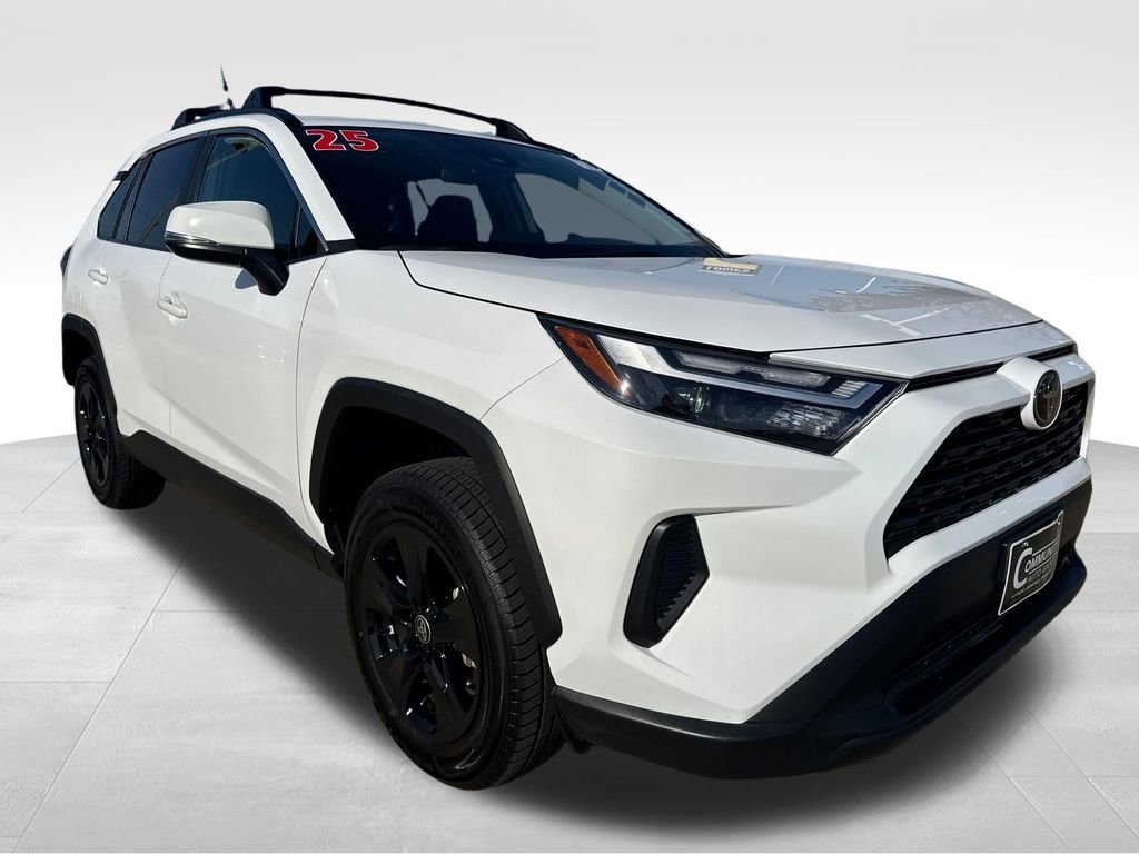 Used 2025 Toyota RAV4 XLE w/ Convenience Package AWD/4WD image 8