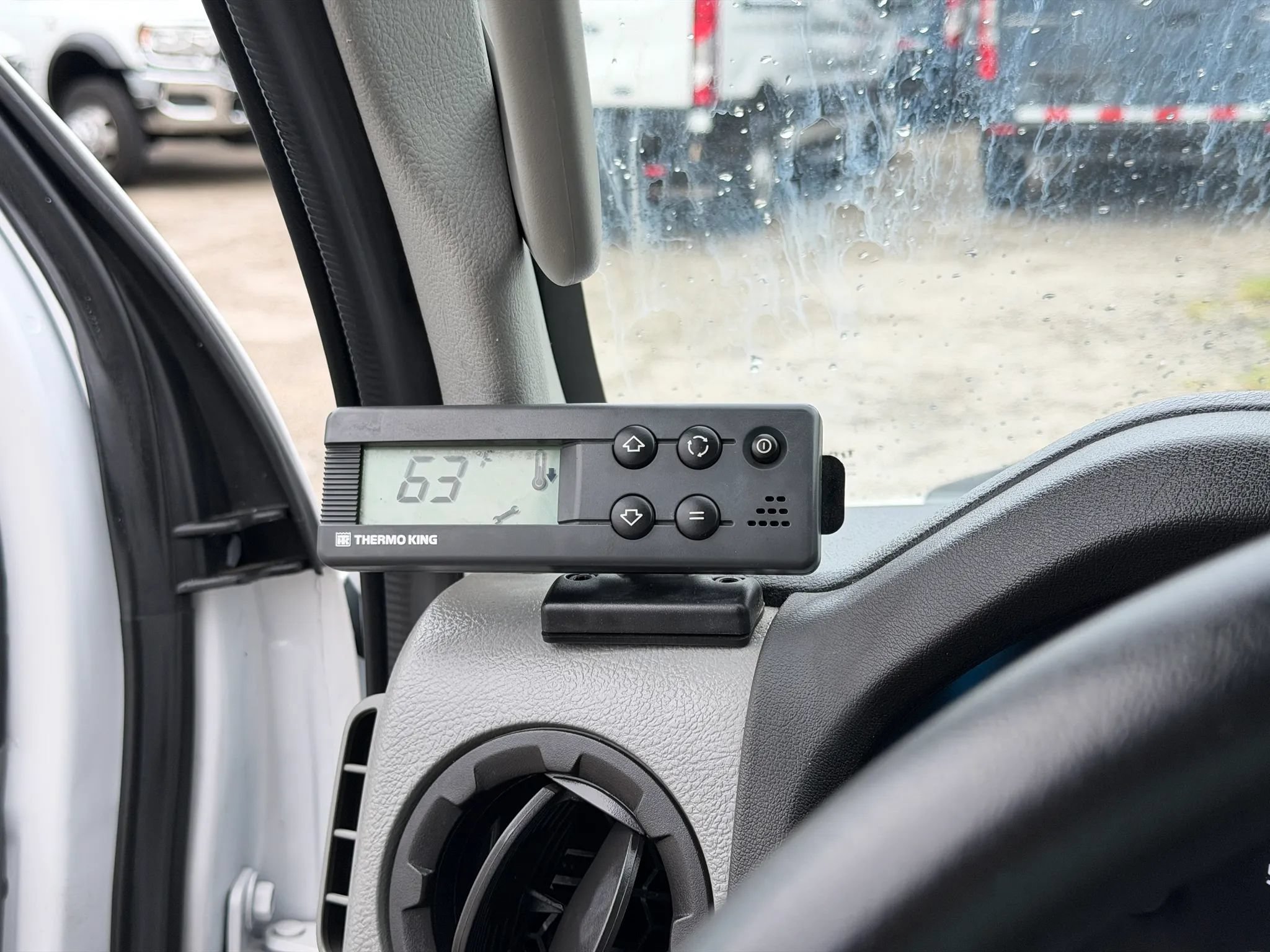 Used 2023 Ford E-350 and Econoline 350 Super Duty w/ Power Windows & Locks Group RWD image 15