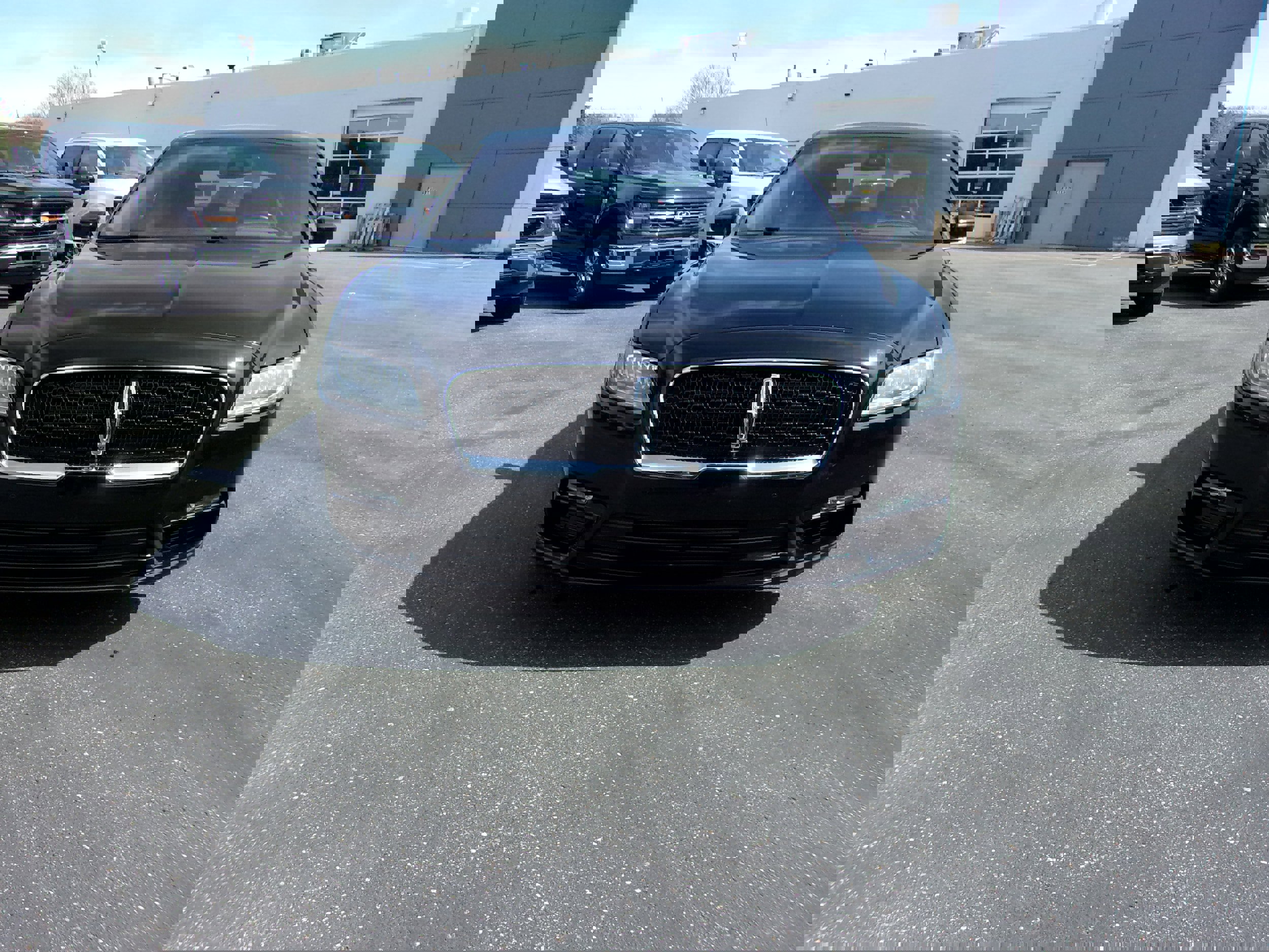 Used 2020 Lincoln Continental Reserve w/ Luxury Package image 8