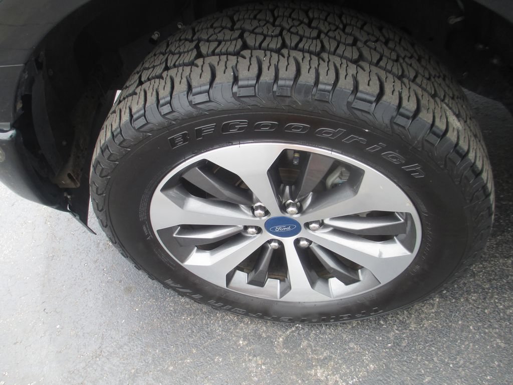 Used 2019 Ford F150 XL w/ Equipment Group 101A Mid AWD/4WD image 14