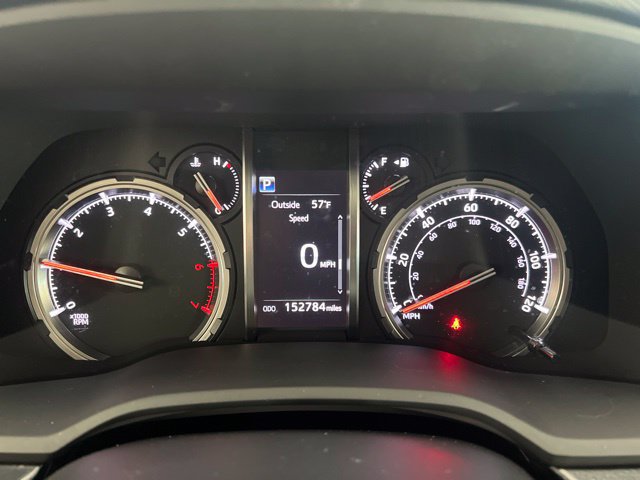 Used 2020 Toyota 4Runner TRD Off-Road Premium w/ Moonroof Package AWD/4WD image 25