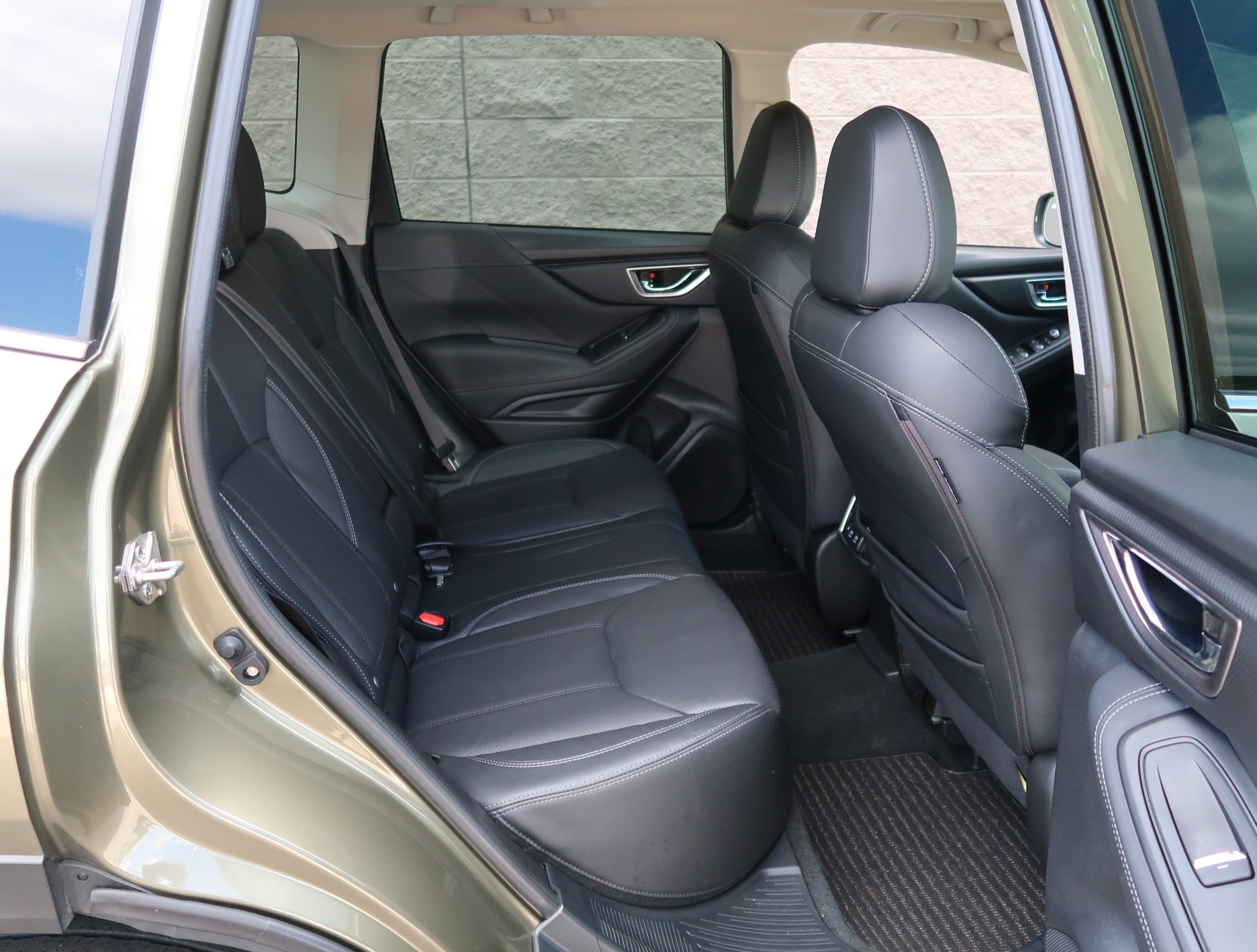 Certified 2023 Subaru Forester Touring AWD/4WD image 38
