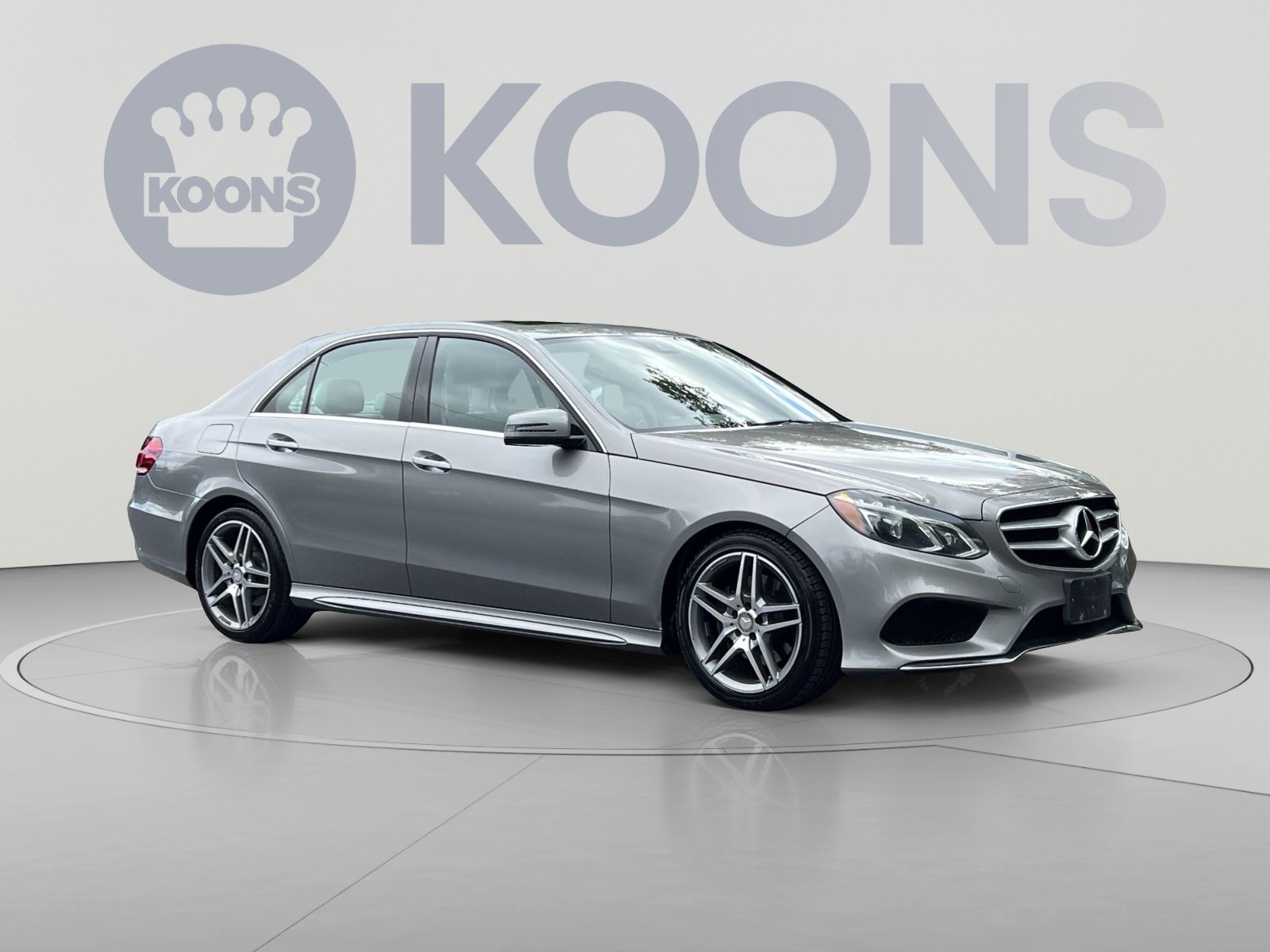 Used 2015 Mercedes-Benz E 350 4MATIC Sedan image 2
