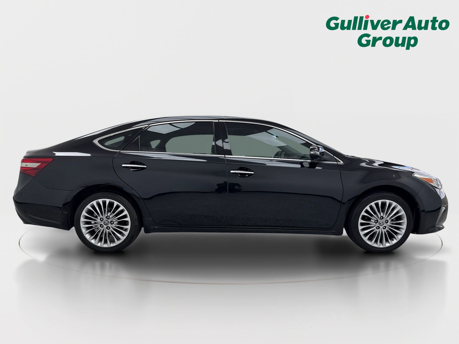 Used 2016 Toyota Avalon Limited FWD image 10