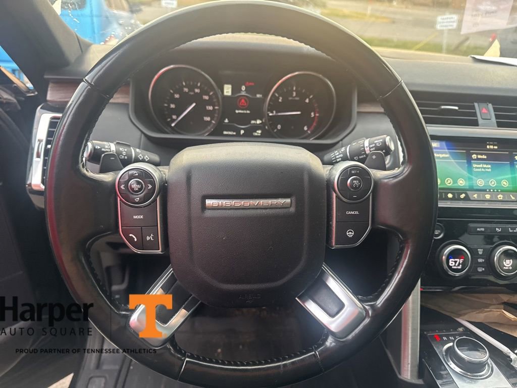Used 2017 Land Rover Discovery HSE Luxury image 17