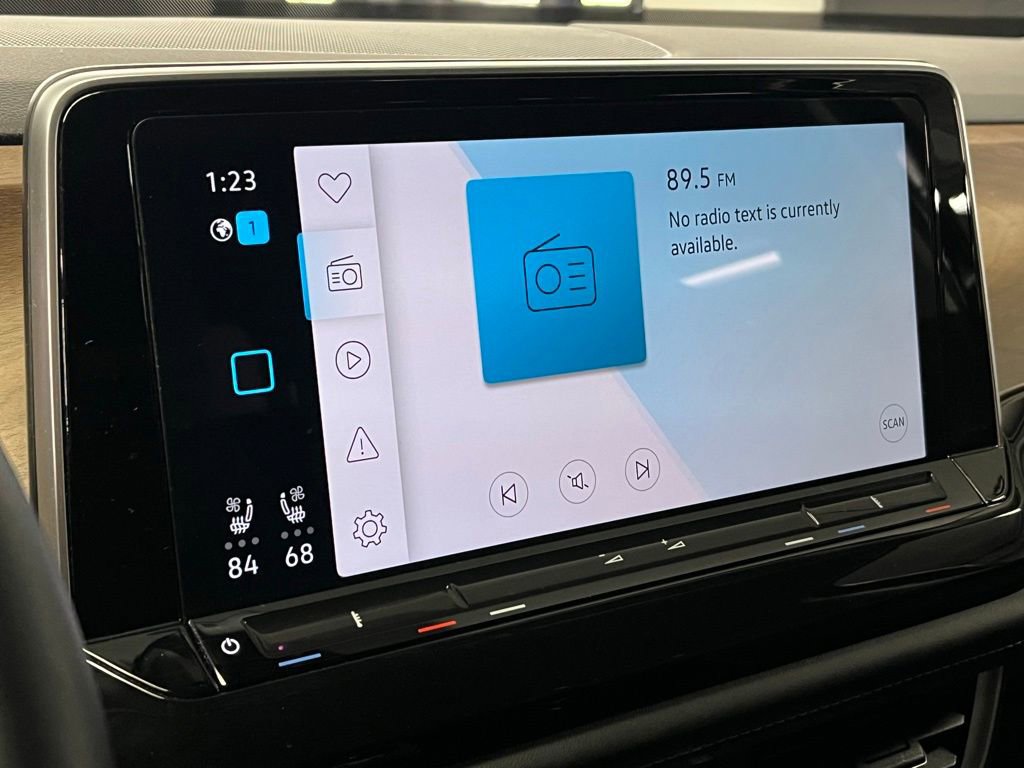 Used 2025 Volkswagen Atlas SE w/ Panoramic Sunroof Package image 30