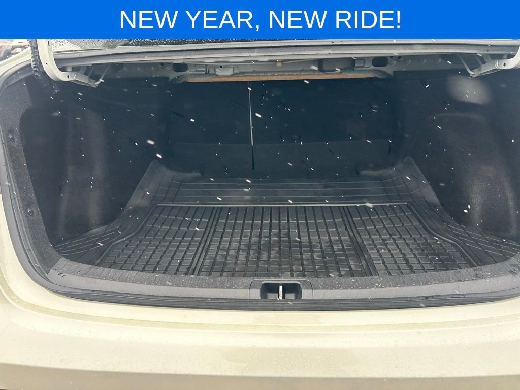 Used 2020 Toyota Corolla LE image 33