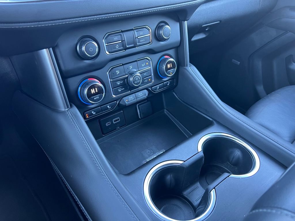 Used 2024 Chevrolet Suburban LT image 34